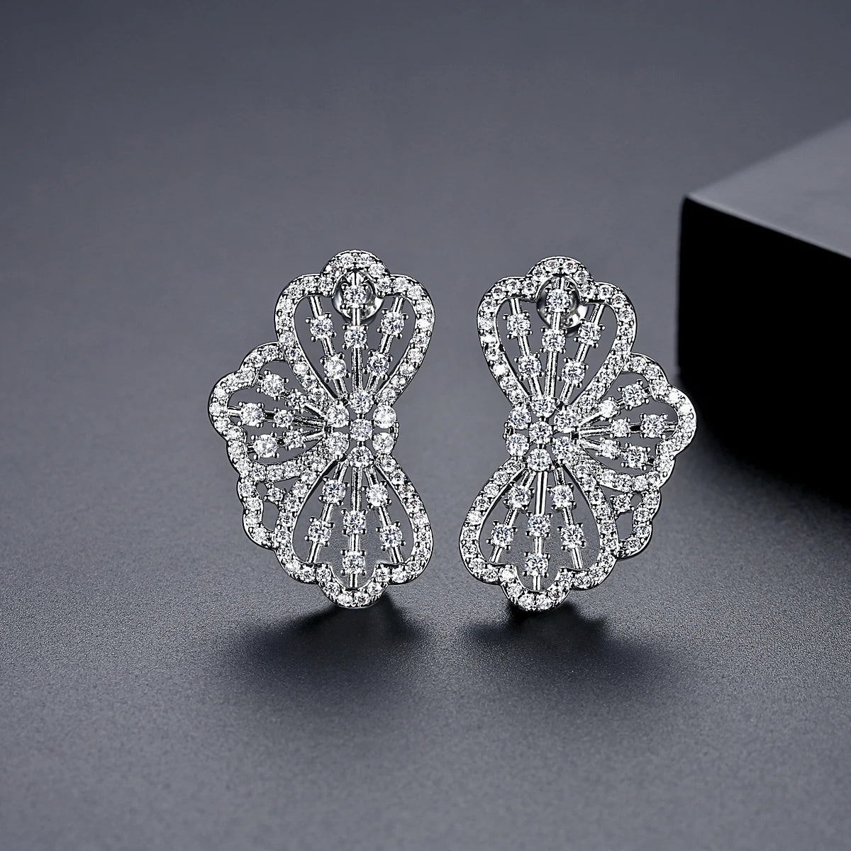 Luxury Big Clear Flower CZ Earring Cubic Zirconia Gorgeous New Trend Unique Drop Earrings for Woman Wedding Party Gift