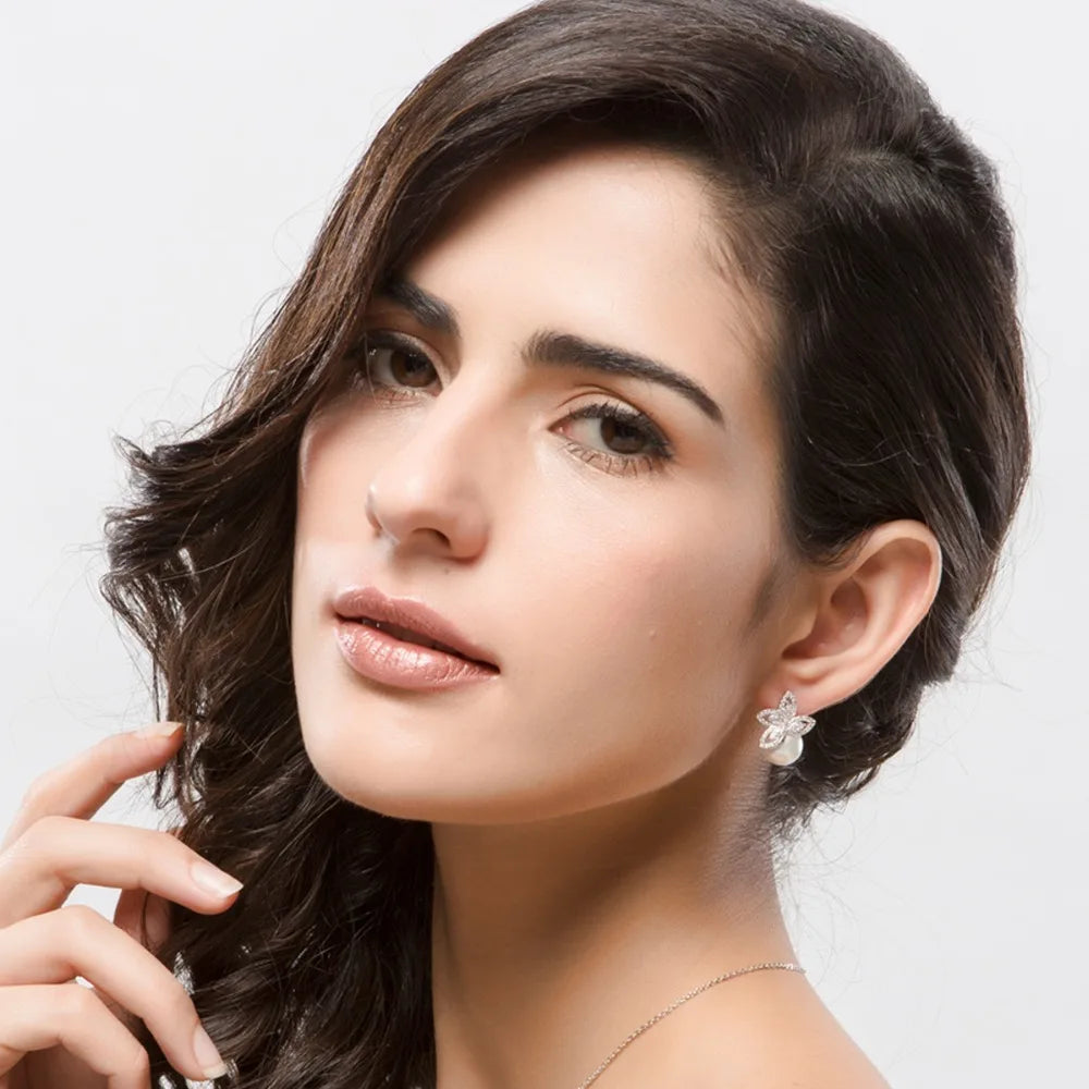 Luxury Clear Cubic Zircon Paved Flower Stud Earring with Imitation pearl